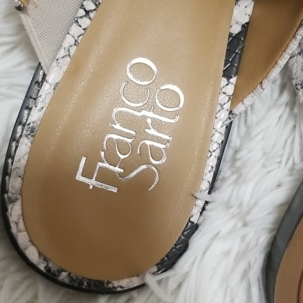 Shoe - Picture 4 of 4